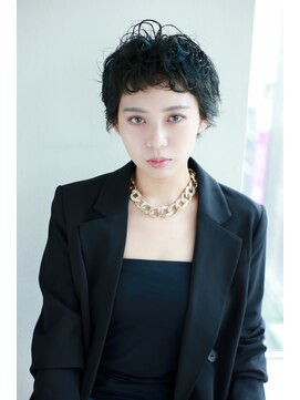 リル 8F 銀座(Rire) 【Rire-リル銀座-】ベリーショートでクールビューティー