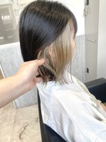 アトリエ(Atelier) インナーカラーブロンドベージュ ボブレイヤー