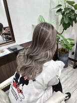 ベルヘアーデザイン 堺東(Belle hair Design)&nbsp;コントラストハイライト/ブリーチ/外国人風/レイヤーカット/堺東