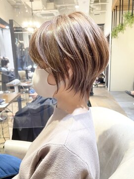 バンプ ギンザ(BUMP GINZA) 30代40代50代前髪あり銀座小顔大人かわいいくびれショートヘア伊