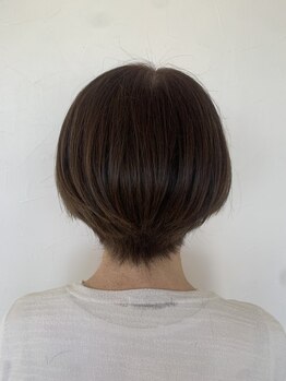 ミルキーウェイの写真/カラーコンシャスという商材を使用し深く透明感のある髪色を実現♪ダメージレスに染められるグレイカラー◎