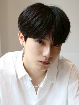 ルーシー 名古屋栄(LUCEY) センターパートニュアンスパーマフェザーパーマ波巻きパーマ