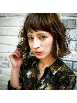 スノウ(SKNOW) smokey light bob