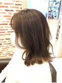 ベージュブラウン
