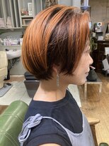 マハナ(Mahana by hair)&nbsp;20代30代40代ハンサムショート前下がりショートボブ大人ショート