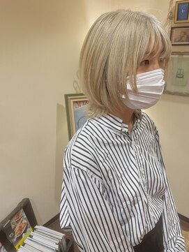 ヘアアンドスペース ベロン(hair&space velon) ホワイトブランドウルフ