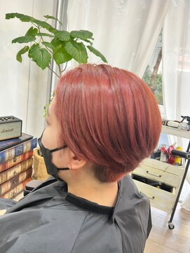 プシュケ(PSYCHE) スカーレットツヤ感ショートボブ刈り上げ暖色カラーレッドカラー