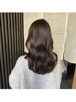 イニ 姉小路(ini)&nbsp;【丸山】くびれヘア/顔まわりレイヤー/レイヤースタイル