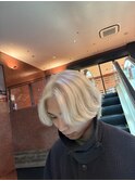 ホワイトベージュ