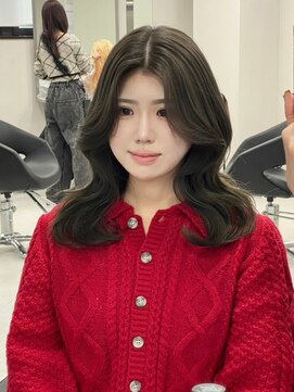 ベレーザシェルト(Beleza scelto) 11078黒髪アッシュブラックグレージュ韓国風巻きレイヤーカット