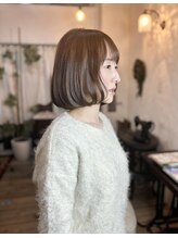 ユッカ(YUCCA) 肩上ワンカールボブ