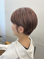 リュクスバトーバイトリコ 船橋南口店(Luxe BATEAU by tricot) ピンクベージュ/ショート