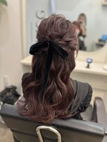 マーリー(marlee)&nbsp;ハーフアップ ヘアセット ふわふわ お呼ばれ 結婚式 表参道