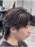ハイライトフェザーショートパーマセンターパート