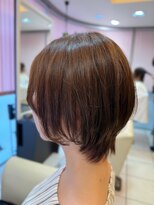 エムタニグチブランシェ(M.TANIGUCHI Branche') 丸みショートボブ