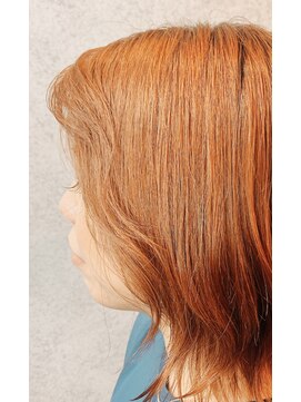 ヘアサロンM 新宿 オレンジカラー