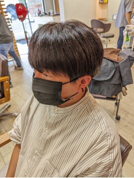 サロン ド アベニュー メンズマッシュショート