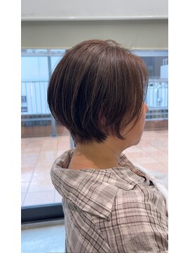 カノア 生駒店(KANOA) 首が長く見えるスリムショート