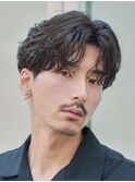 センターパートフェザーパーマフェザーショートメンズヘア渋谷