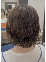 ノーム バイ アウラ(norm. by aura) コテ巻き風パーマ