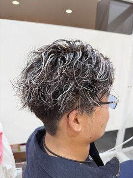 メンズチェレ 金剛店(MEN’s Chere) メンズショート/シルバー/ハイライト