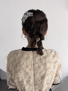 シアー(siar) 結婚式　お呼ばれヘアー　ヘアアレンジ　ヘアセット　まとめ髪