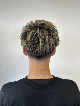 イッヒ 茅ヶ崎(IHHI) men'sスパイキーハイライトデザインカラーテーパーフェード