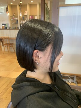 ジッカジッカ(Jicca Zicca) ミニボブ　/ 切りっぱなしボブ