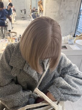 アトリエノエラ(Atelier Noella) 透明感グレージュ×ナチュラルボブ【山本】