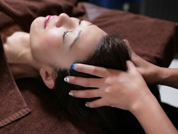 癒しの時間~ohana&makani~の写真/日々の疲れを癒す極上ヘッドスパ。エステサロン併設ならではの美容効果の高いスパをお楽しみください♪