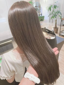 スチャステニィーバイルミ 日ノ出町店(Stastny by Lumi)の写真/本物の髪質改善。表面だけじゃない、髪の芯から潤って内側からあふれる美しさへ。
