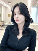 マウル 栄(MAEUL)&nbsp;ネビージュ　小顔に見せるヘア　ワンレン　ボブルフ