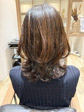 シュヴー 門前仲町(CHEVEUX) コテ巻き風ワンカールデジタルパーマ