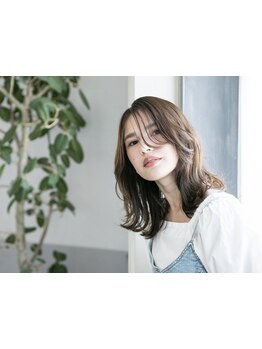 重たい印象を与えがちな色味でも自然なstyleが実現できます◎髪質に合わせた施術で傷みが気になる方にも♪