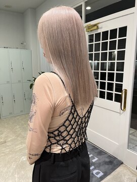 ダイアモンドリリー(Diamond Lily) ホワイトベージュ