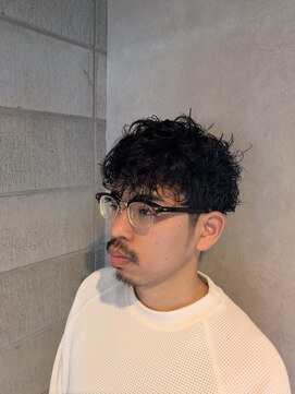 ワンワンオー バーバーショップ コンチネンタル(@110 BARBER SHOP continental) シャドウパーマ