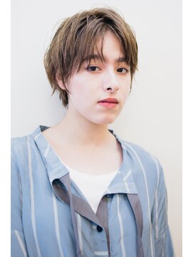 ピズム(PISM) ボーイッシュセンターパート/フォギーベージュ