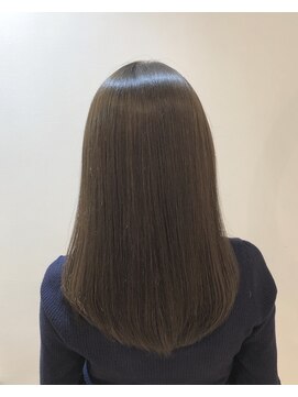 ジーナ 銀座中央通り(Zina) セシルカットフリンジウェーブ×大人かわいい前髪ココアブラウン