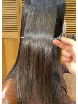 ロアナ 六本木(LOANA ROPPONGI) ローズカラー ストレート ロング ヘアエステ 【比嘉翼】