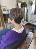 明るい白髪染めショート