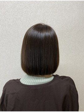 ヘアカラーアンドアイラッシュ マウルール バイ ティアレ(Mauruuru) ウォームブラウン艶カラーナチュラル小顔ボブスタイル20代30代