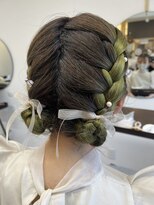 グリ(GURI)&nbsp;〈guri〉お呼ばれ♪ガーリーツインきっちり編み込みお団子♪