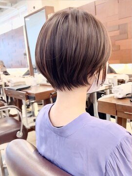 キアラ(Kchiara) シルエットが綺麗な丸みショートkchiara福岡川野直人