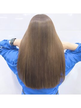 ムーア(MUA) 【MUA 札幌 馬場】アースカラー×ナチュラルストレート