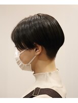 ウィスカーヘアー(whisker hair)&nbsp;刈り上げショート　刈り上げ女子　ジェンダーレスショート