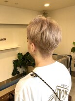 ヘアアンドメイクフリッシュ(HAIR&MAKE FRISCH)&nbsp;ベージュショート