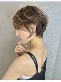 韓国風レイヤーショートボブハイライト 美髪 切りっぱなしボブ