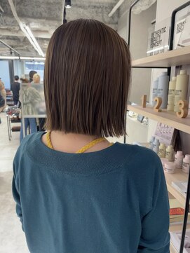 キートス(Kiitos) 切りっぱなしボブミニボブ外ハネボブ