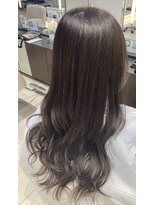 ジャン クロード ビギン 横浜ベイクオーター店(JEAN CLAUDE BIGUINE)&nbsp;冬カラー　透明感　オリーブアッシュ　フェミニンロング