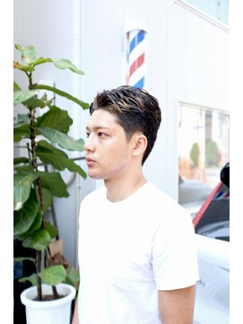 パストアンドニュー(past and new) 金髪メッシュスパイキーショート